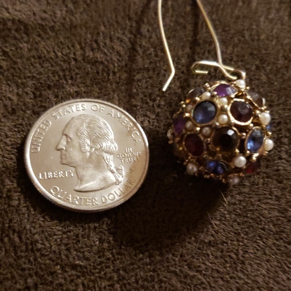 Jeweled Earrings💛 - Picture 4 of 4